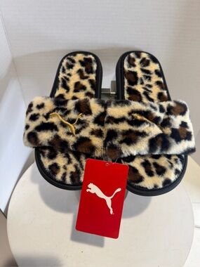 PUMA Cool Cat Fluffy Faux Fur Sandal Women's size 11